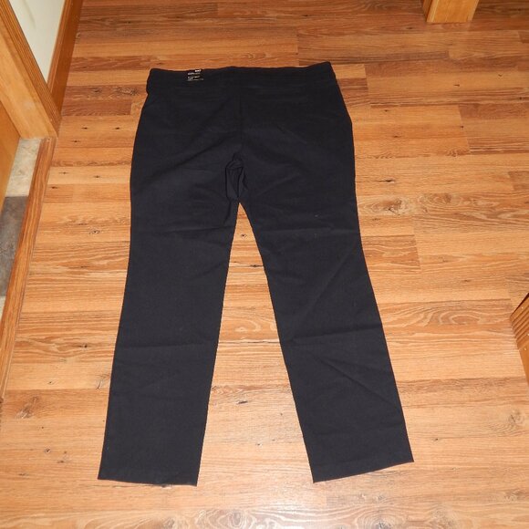 NEW Studio by Torrid Black Dress Pants Straight Leg Stretch 24XT 24 Extra Tall - Picture 2 of 4